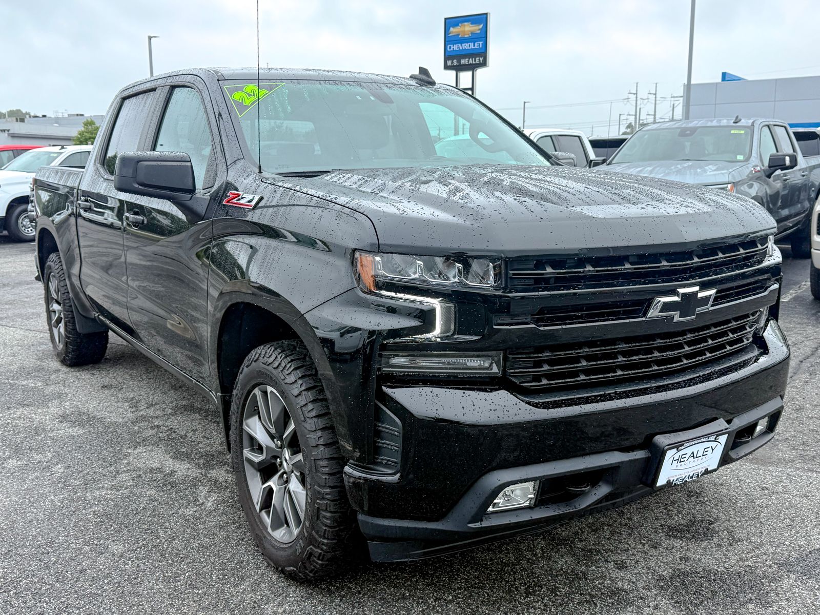 Photo view of 2022 Chevrolet Silverado 1500 LTD in Black
