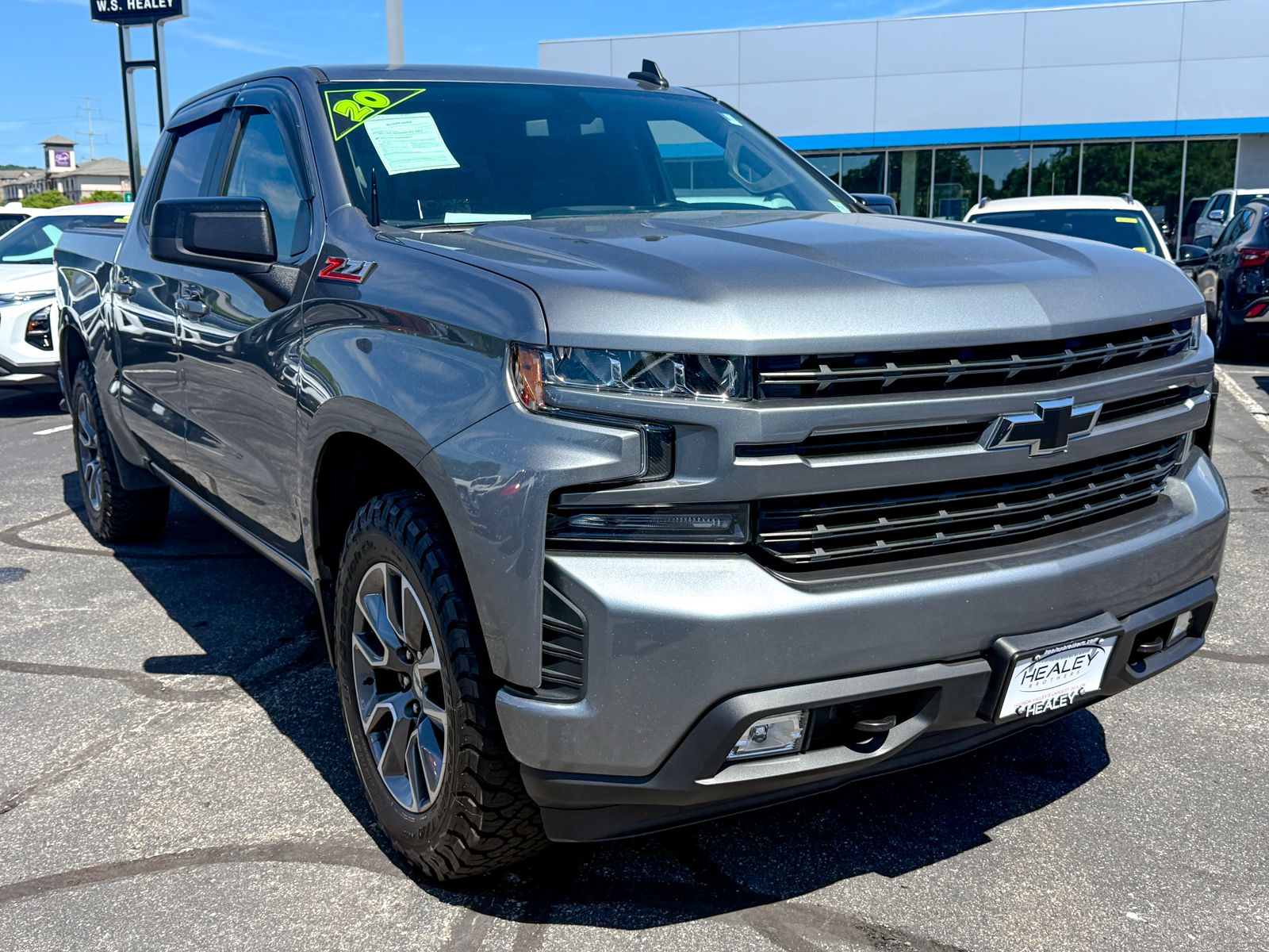 Photo view of 2020 Chevrolet Silverado 1500 in Gray