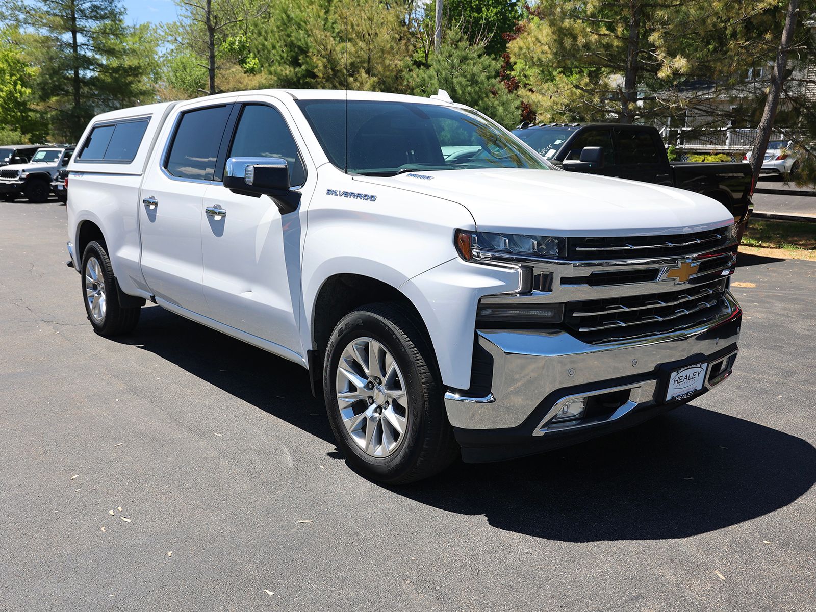 Photo view of 2021 Chevrolet Silverado 1500 in White