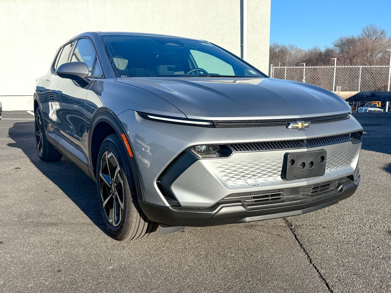 Photo view of 2026 Chevrolet Equinox EV in 