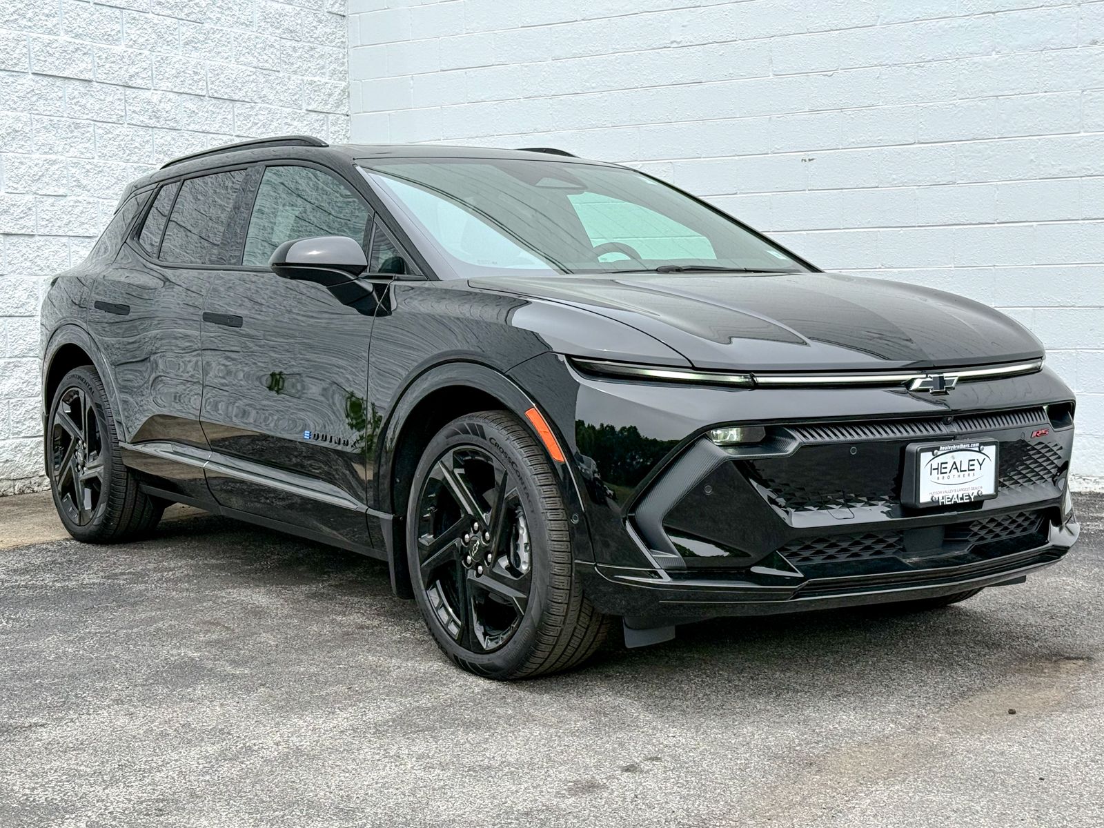 Photo view of 2026 Chevrolet Equinox EV in Black