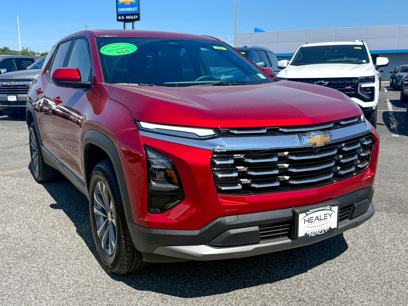 Photo view of 2026 Chevrolet Equinox in Red