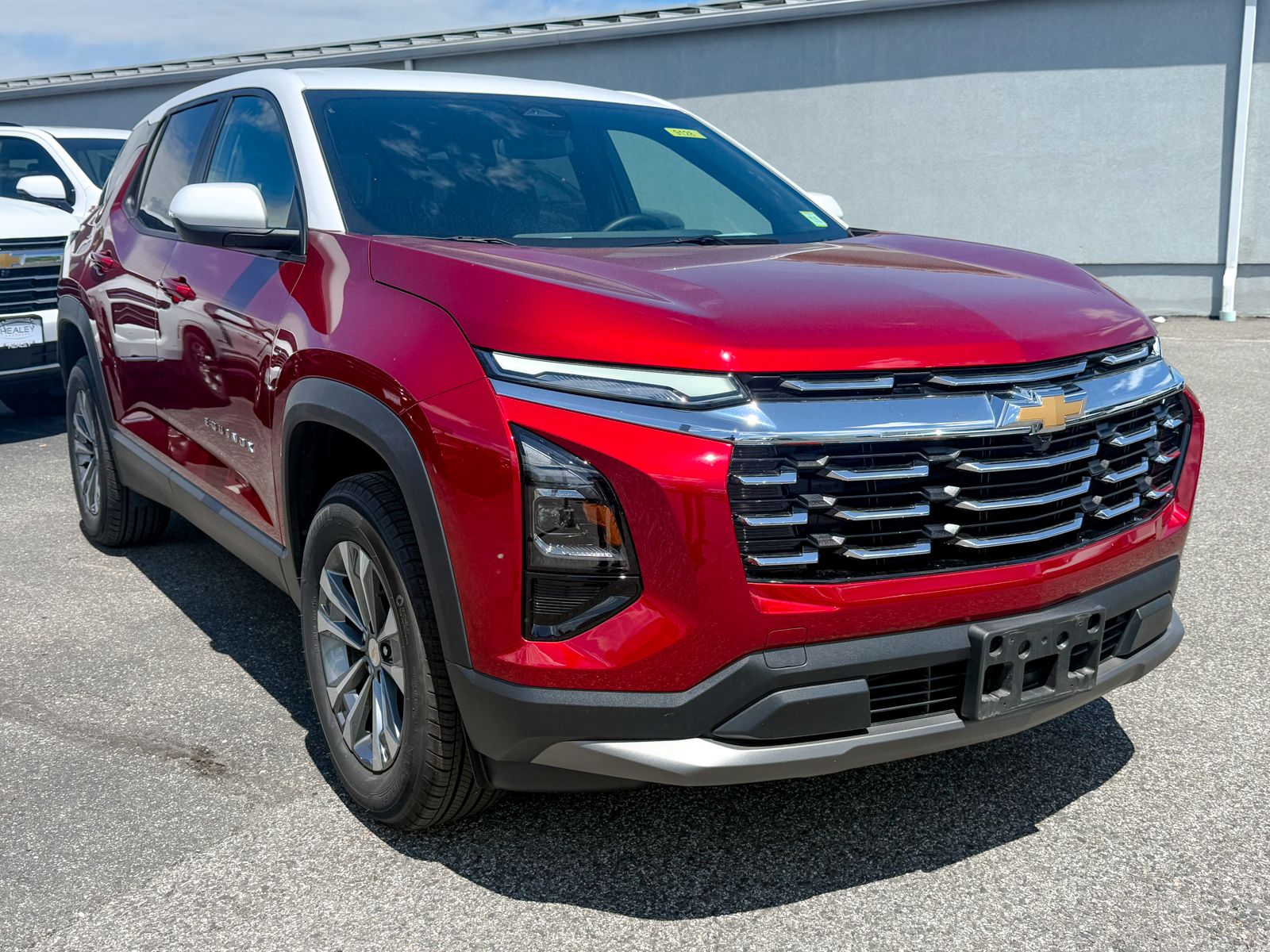 Photo view of 2026 Chevrolet Equinox in Red