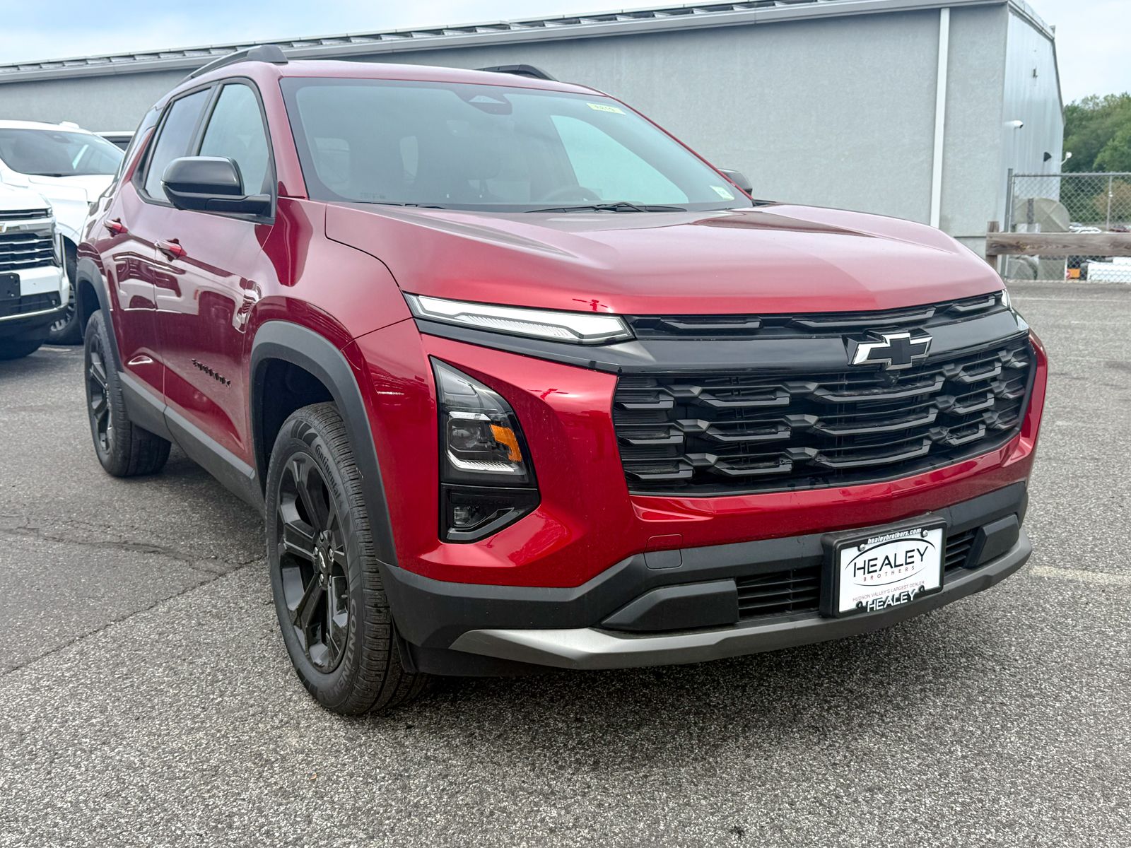 Photo view of 2026 Chevrolet Equinox in Red