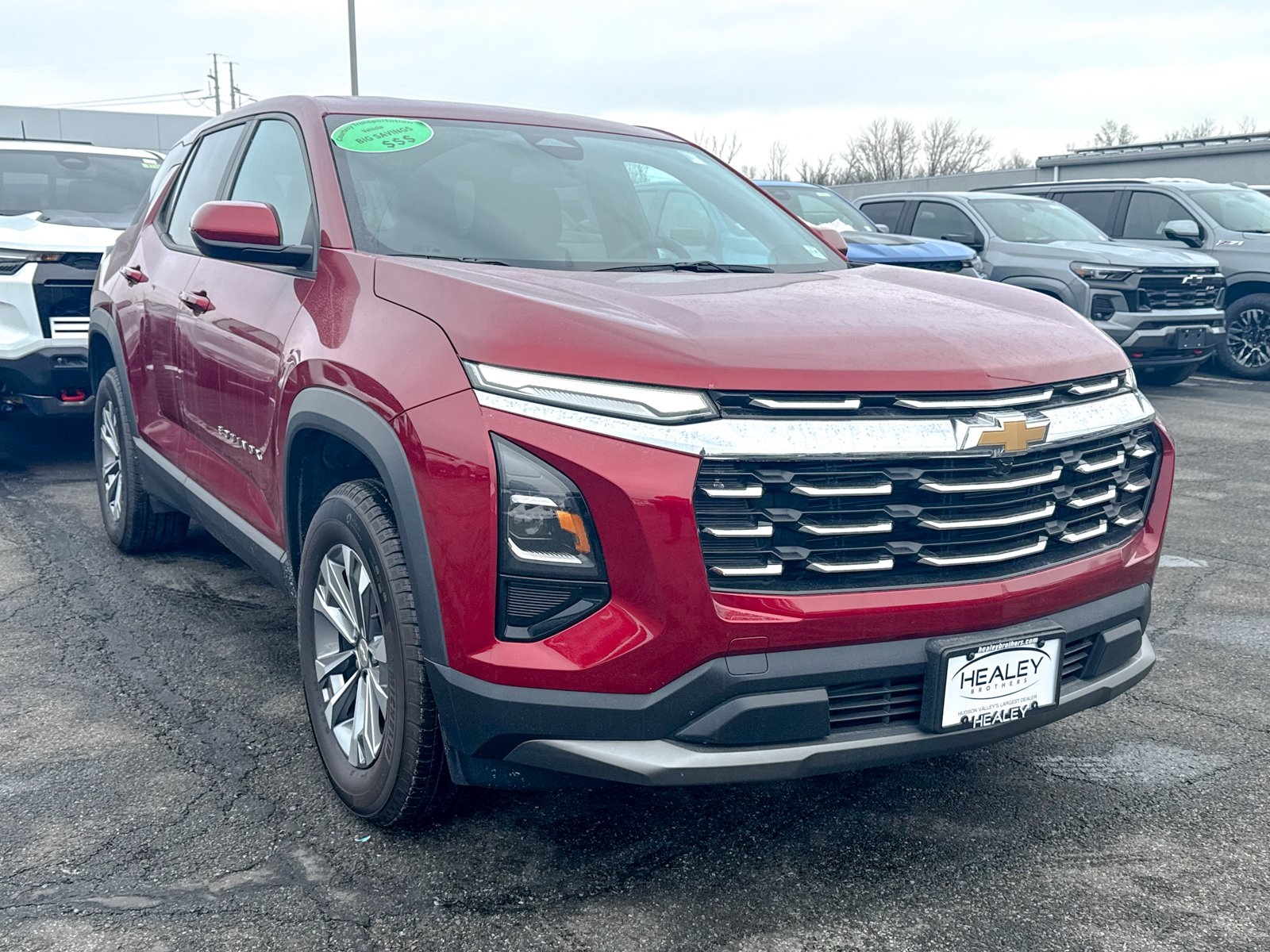 Photo view of 2025 Chevrolet Equinox in Red