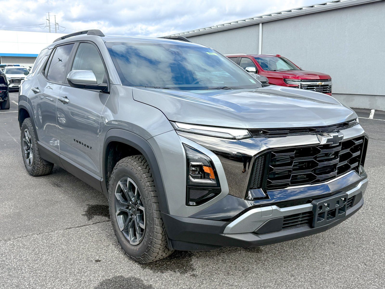 Photo view of 2026 Chevrolet Equinox in Gray
