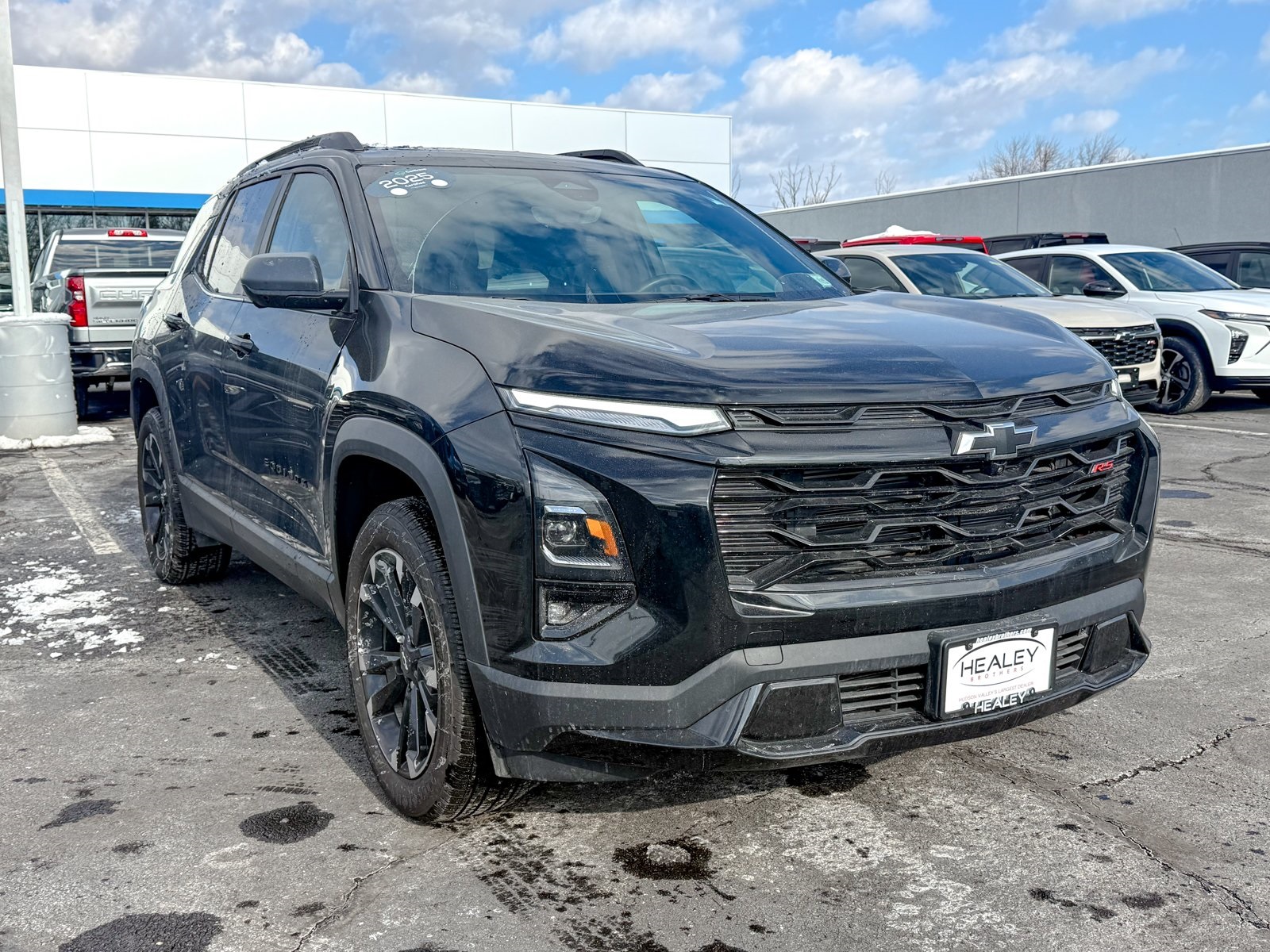Photo view of 2025 Chevrolet Equinox in Black
