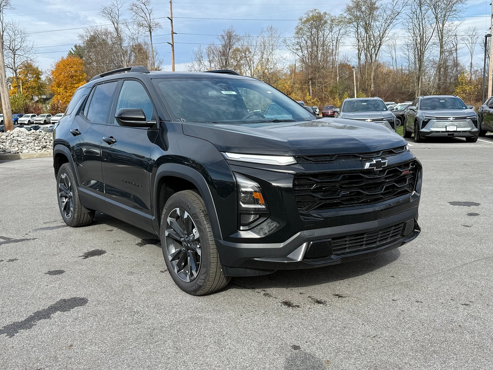 Photo view of 2026 Chevrolet Equinox in Black