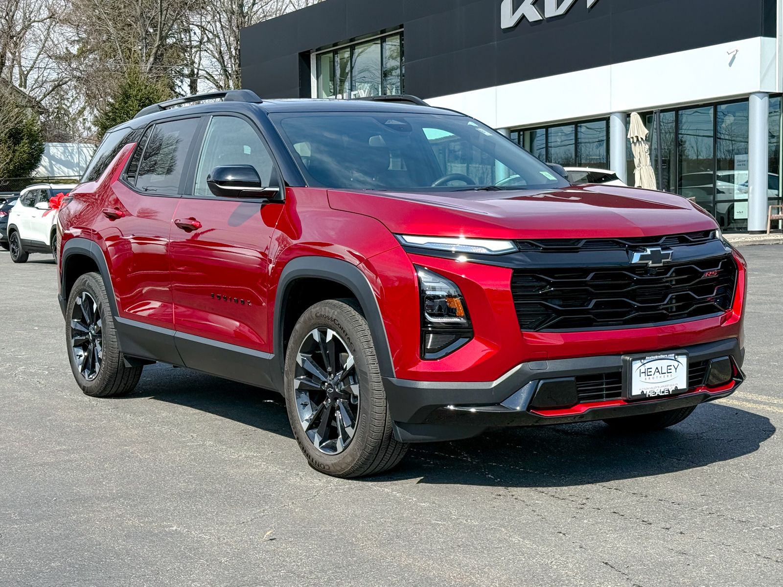 Photo view of 2025 Chevrolet Equinox in Red