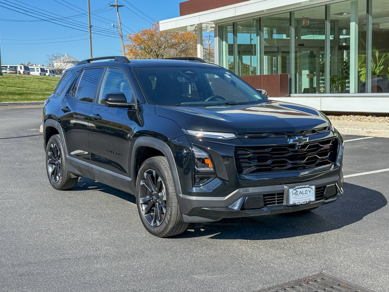 Photo view of 2026 Chevrolet Equinox in Black
