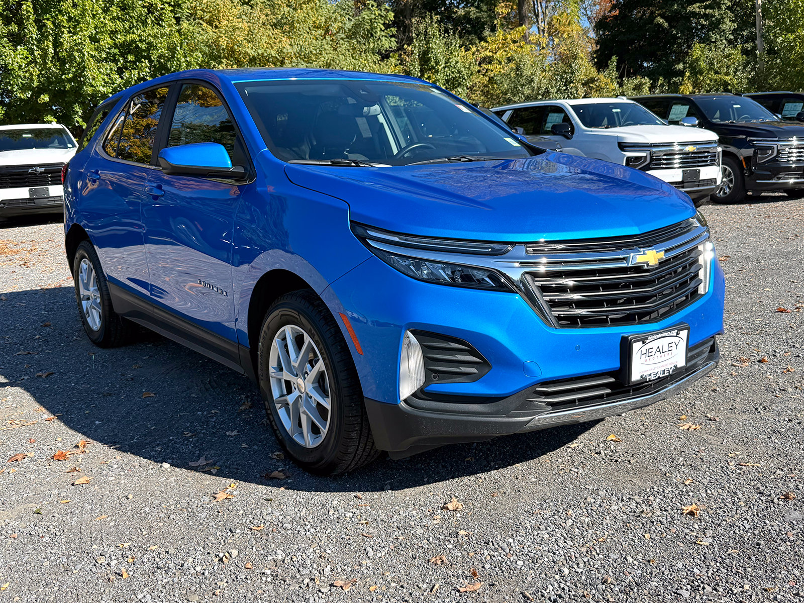 Photo view of 2024 Chevrolet Equinox in Blue
