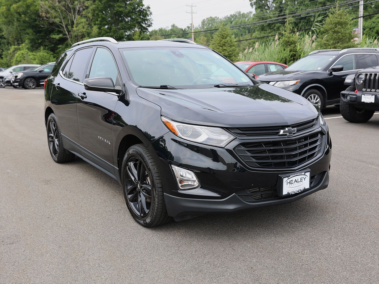 Photo view of 2020 Chevrolet Equinox in Black