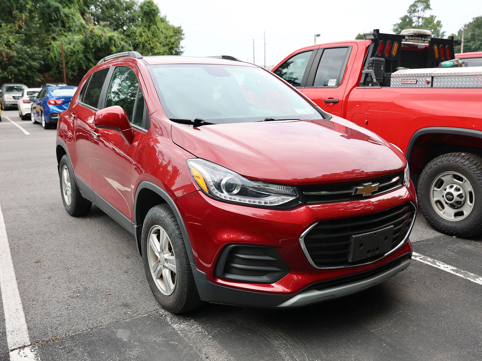 Photo view of 2019 Chevrolet Trax in Red