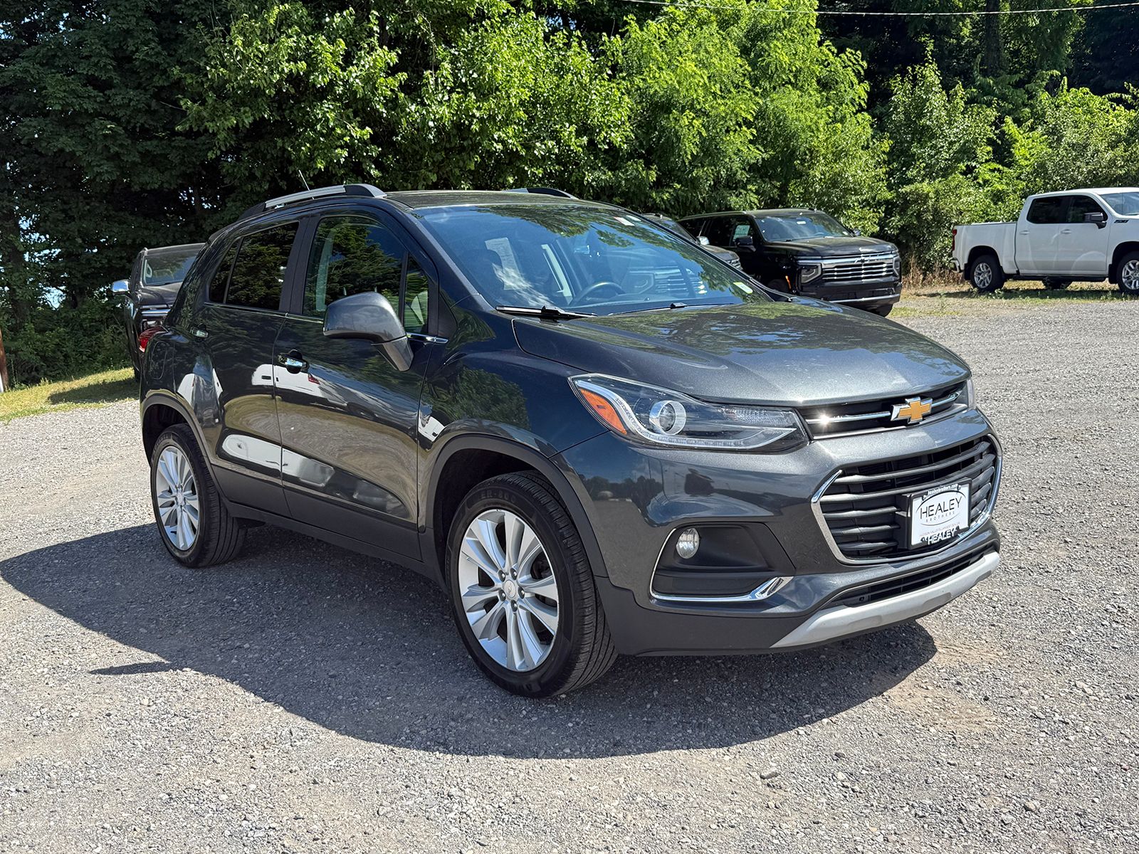 Photo view of 2020 Chevrolet Trax in Gray