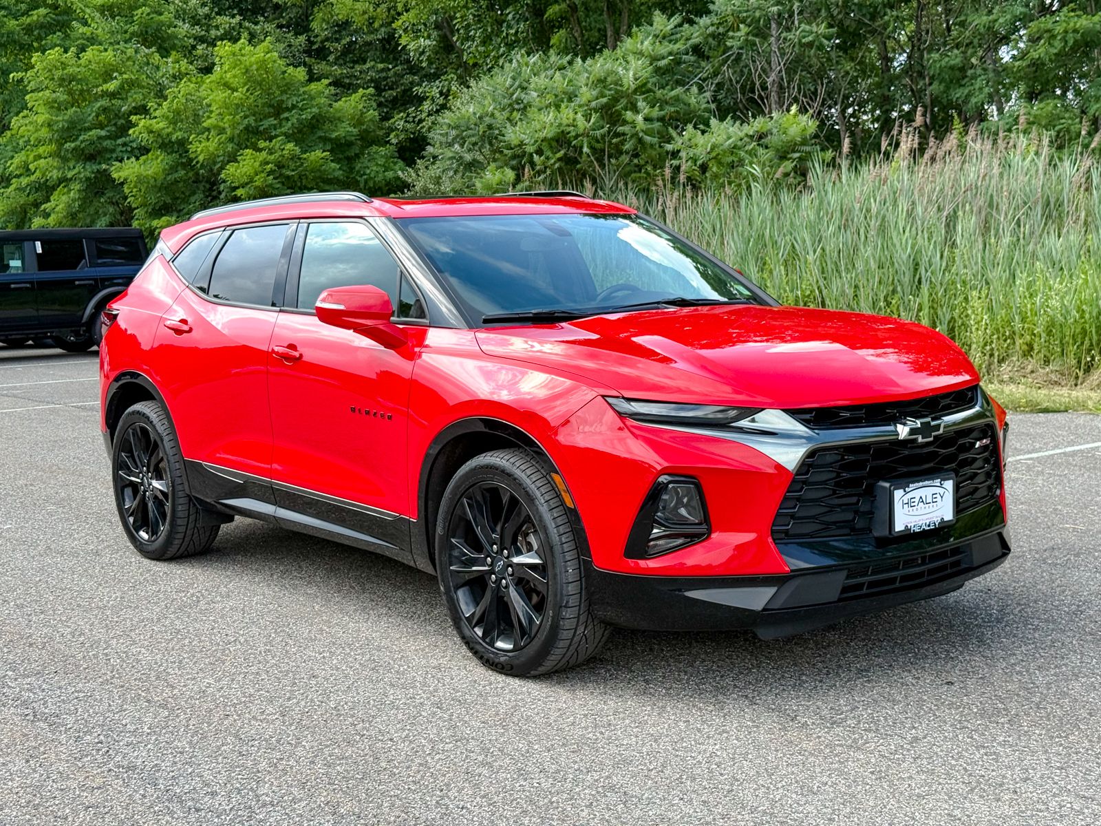Photo view of 2020 Chevrolet Blazer in Red