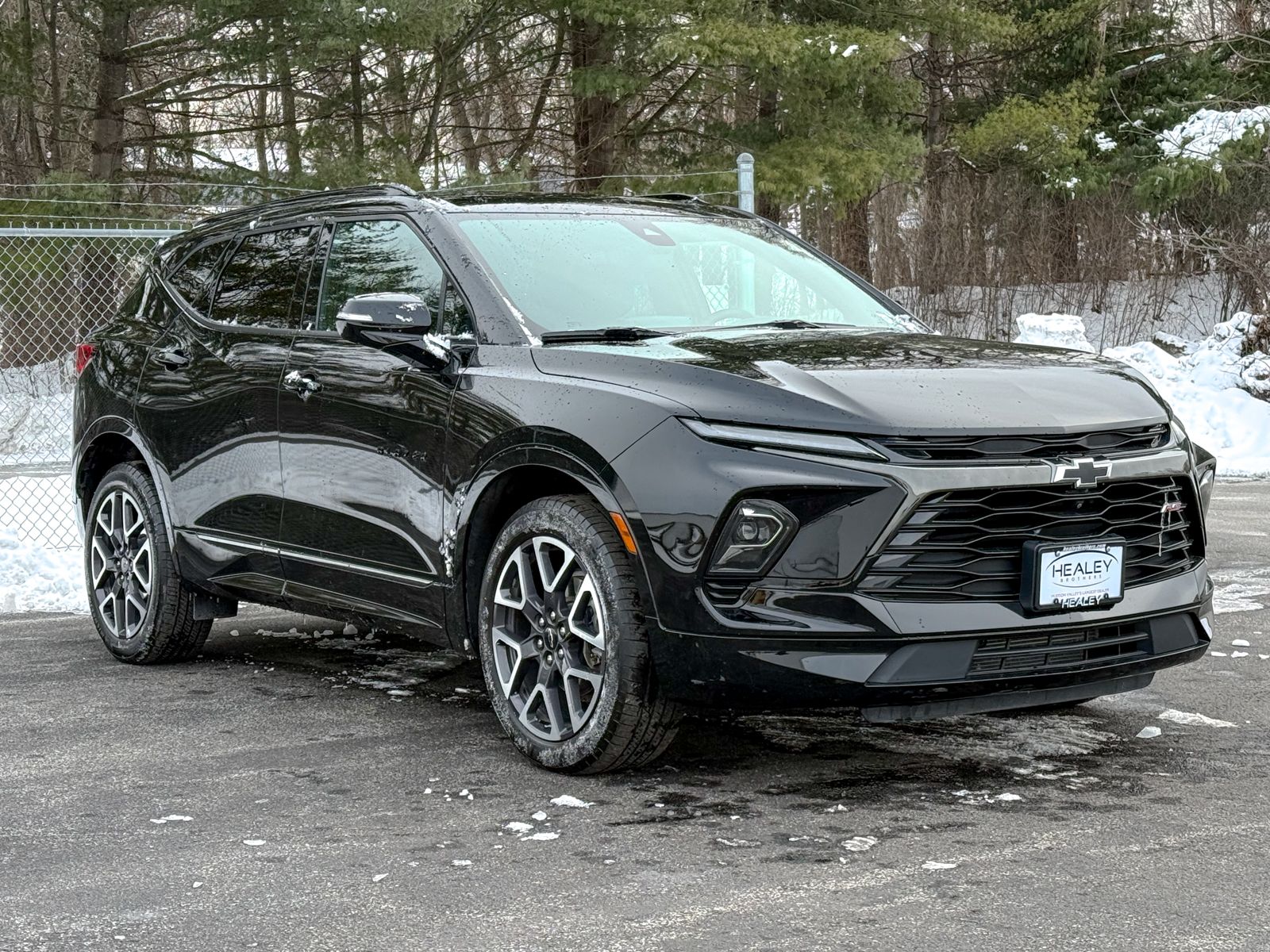 Photo view of 2023 Chevrolet Blazer in Black