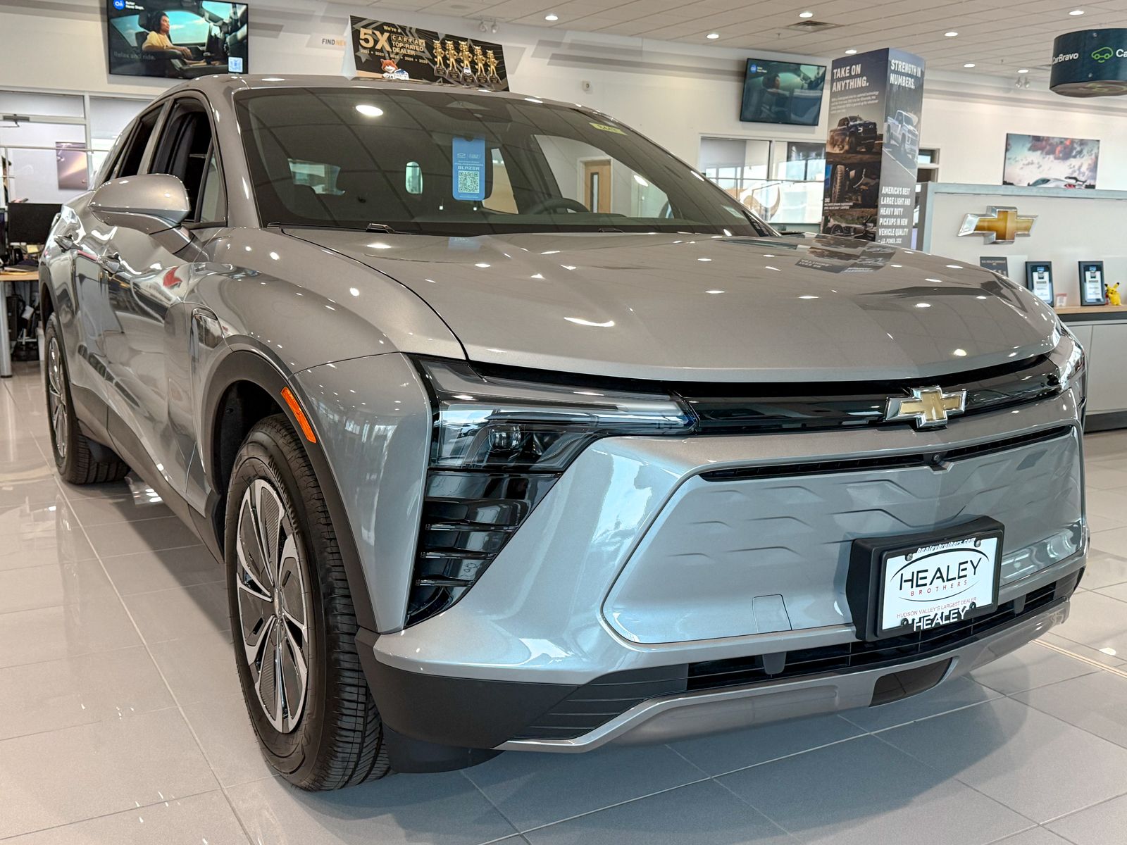 Photo view of 2025 Chevrolet Blazer EV in Gray