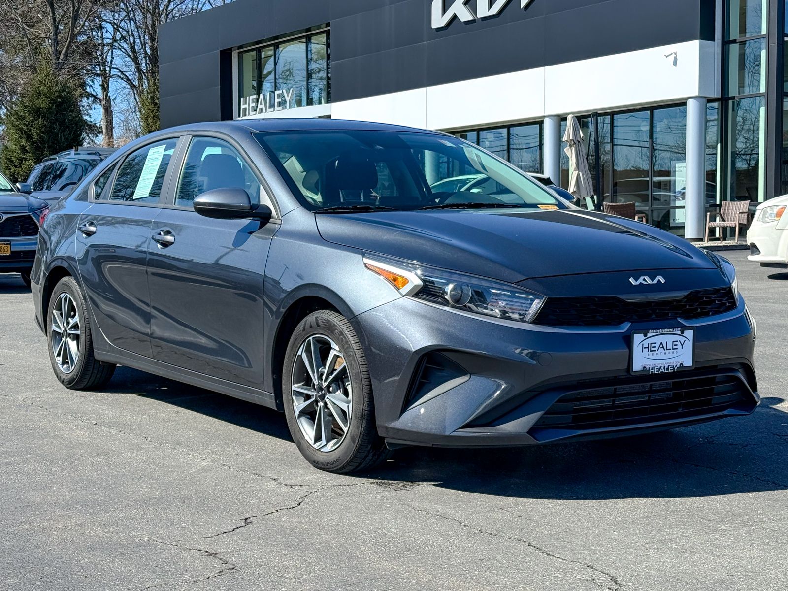 Photo view of 2023 Kia Forte in Gray