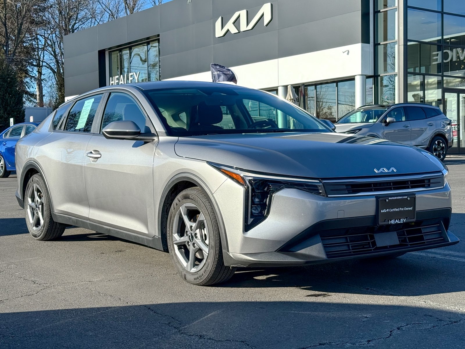 Photo view of 2025 Kia K4 in Gray
