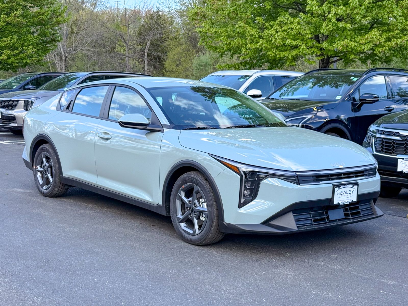 Photo view of 2026 Kia K4 in Blue