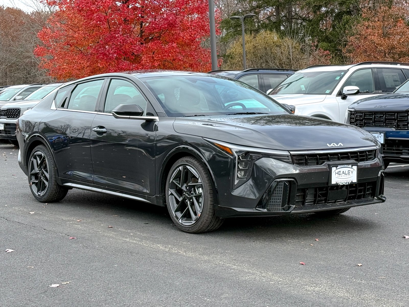 Photo view of 2025 Kia K4 in Gray