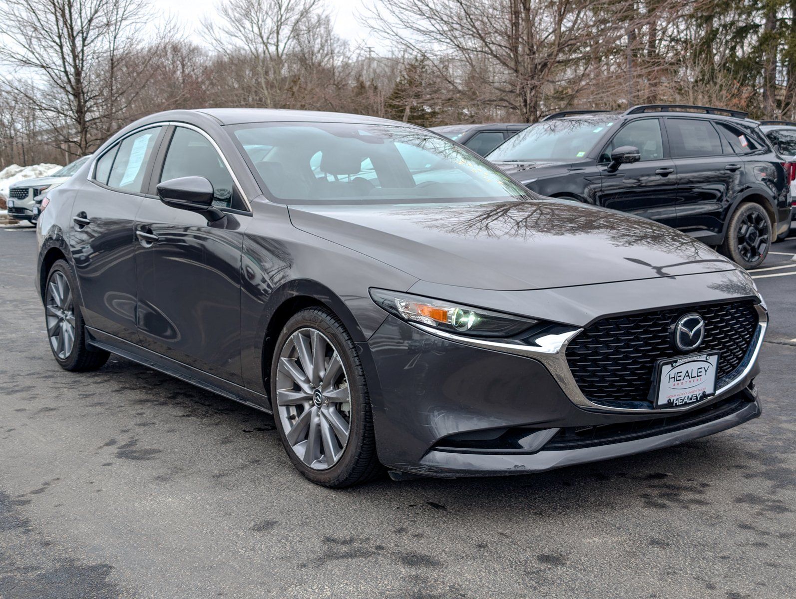 Photo view of 2019 Mazda Mazda3 Sedan in Gray