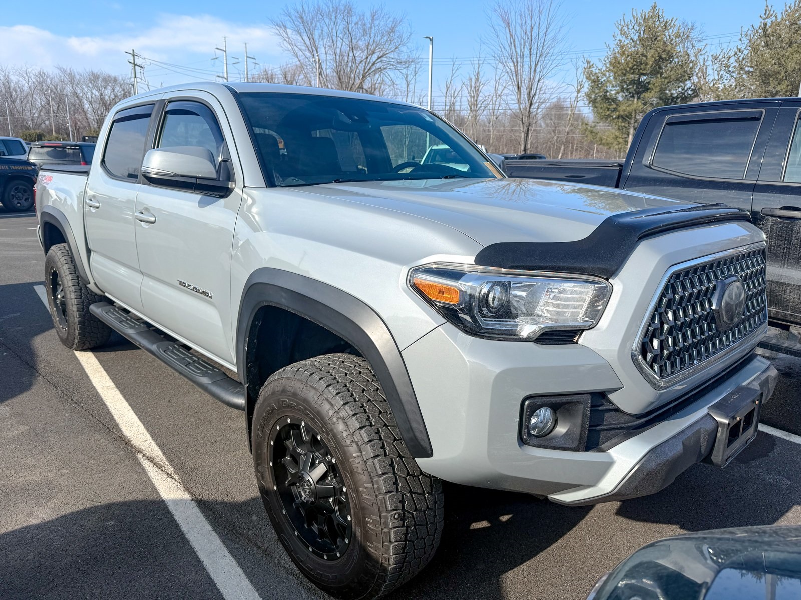 Photo view of 2019 Toyota Tacoma in Silver