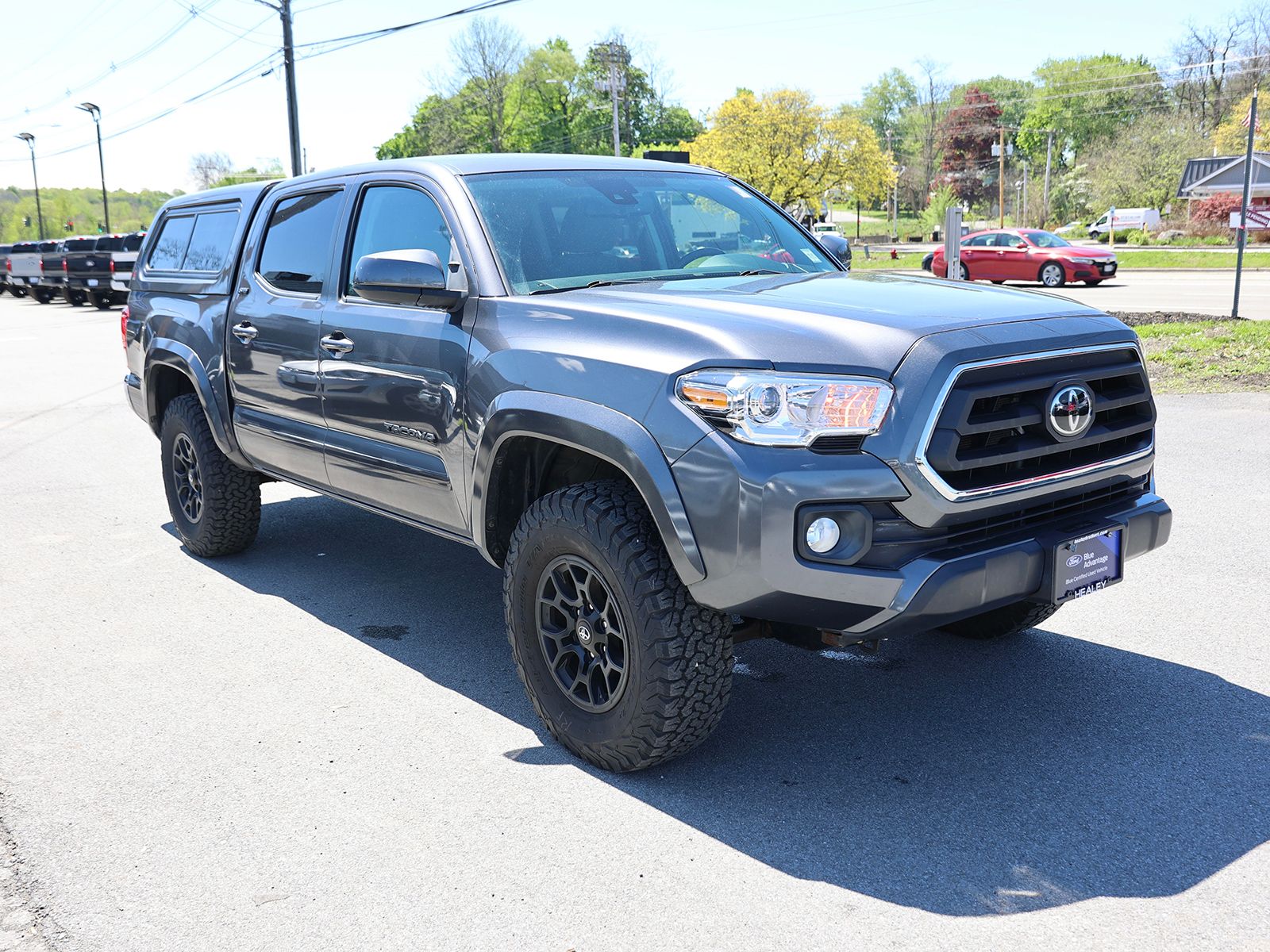 Photo view of 2021 Toyota Tacoma in Gray