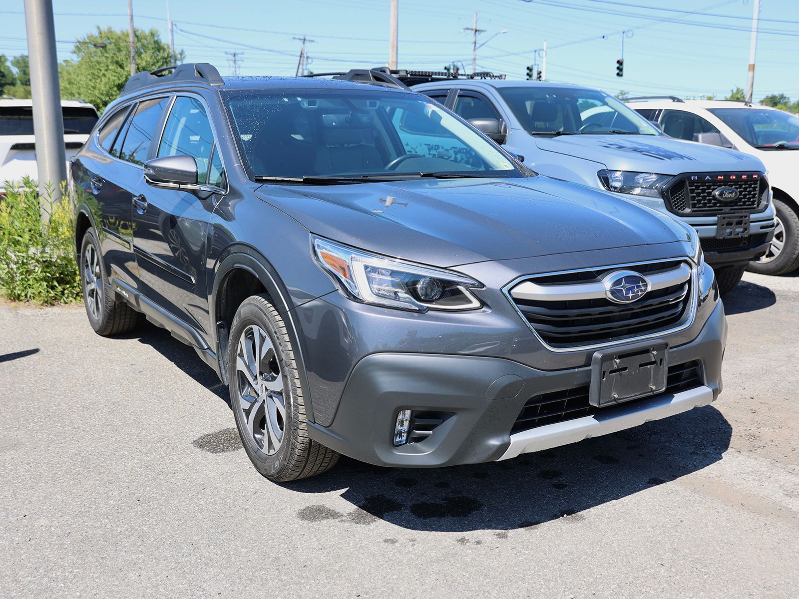 Photo view of 2022 Subaru Outback in Gray