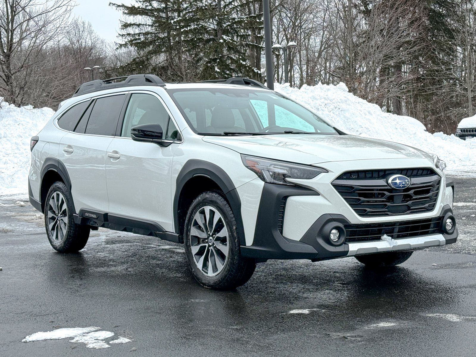 Photo view of 2024 Subaru Outback in White