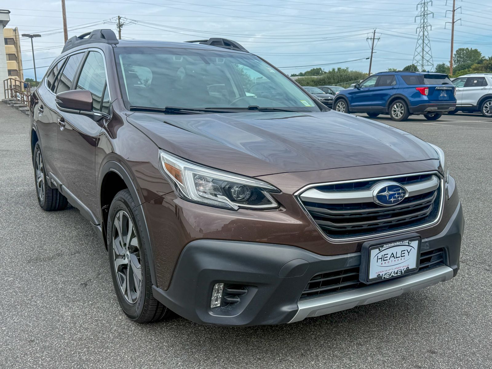 Photo view of 2022 Subaru Outback in Brown