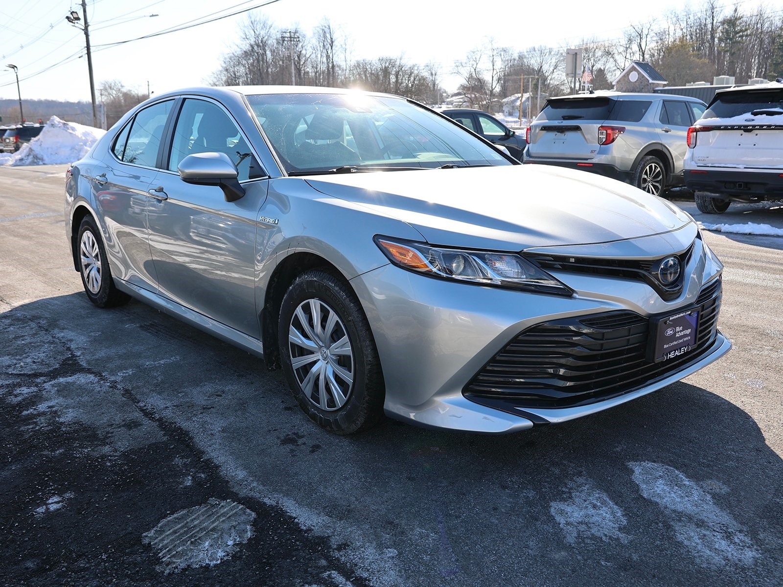 Photo view of 2020 Toyota Camry in Gray