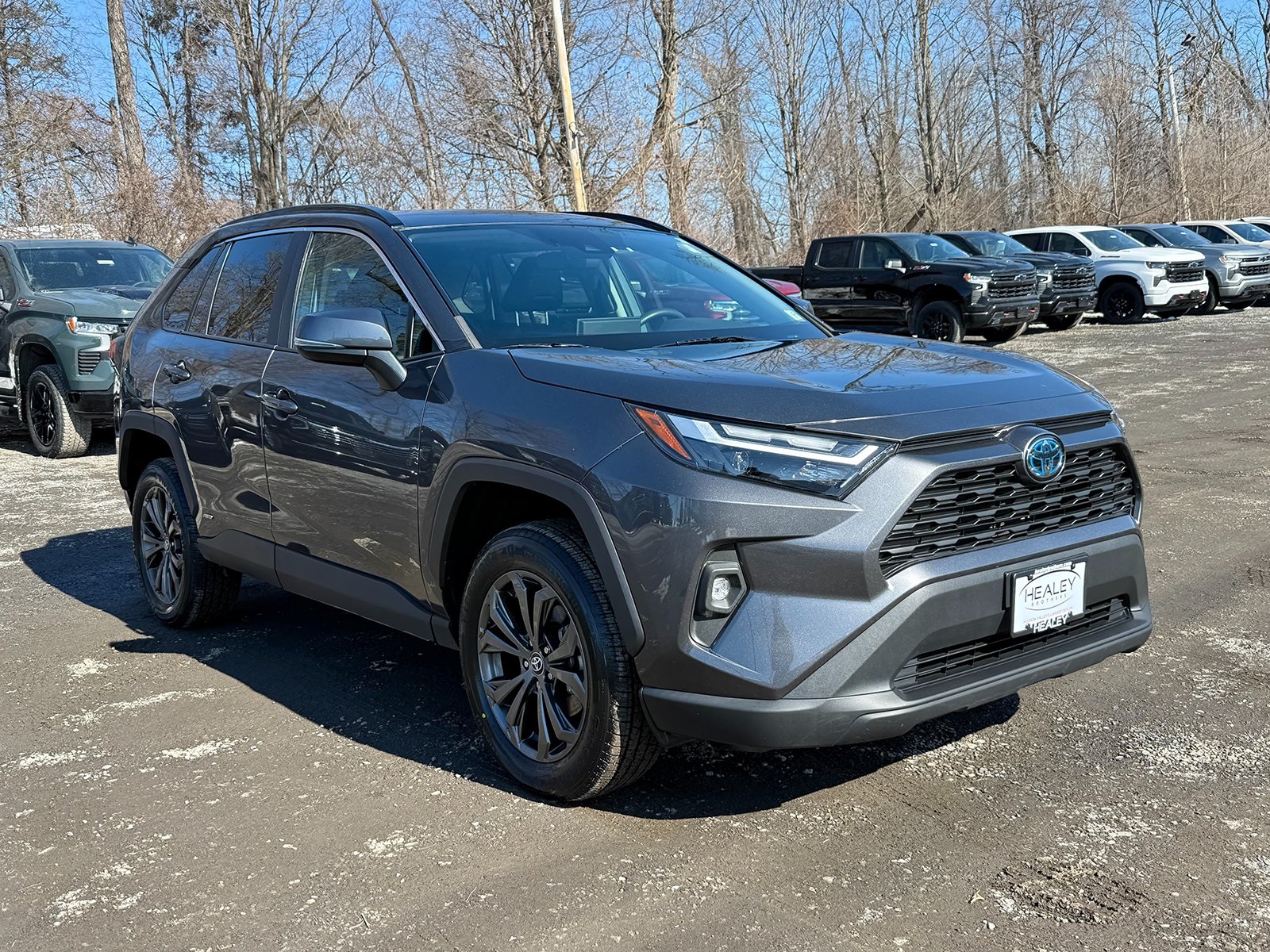 Photo view of 2022 Toyota RAV4 in Black