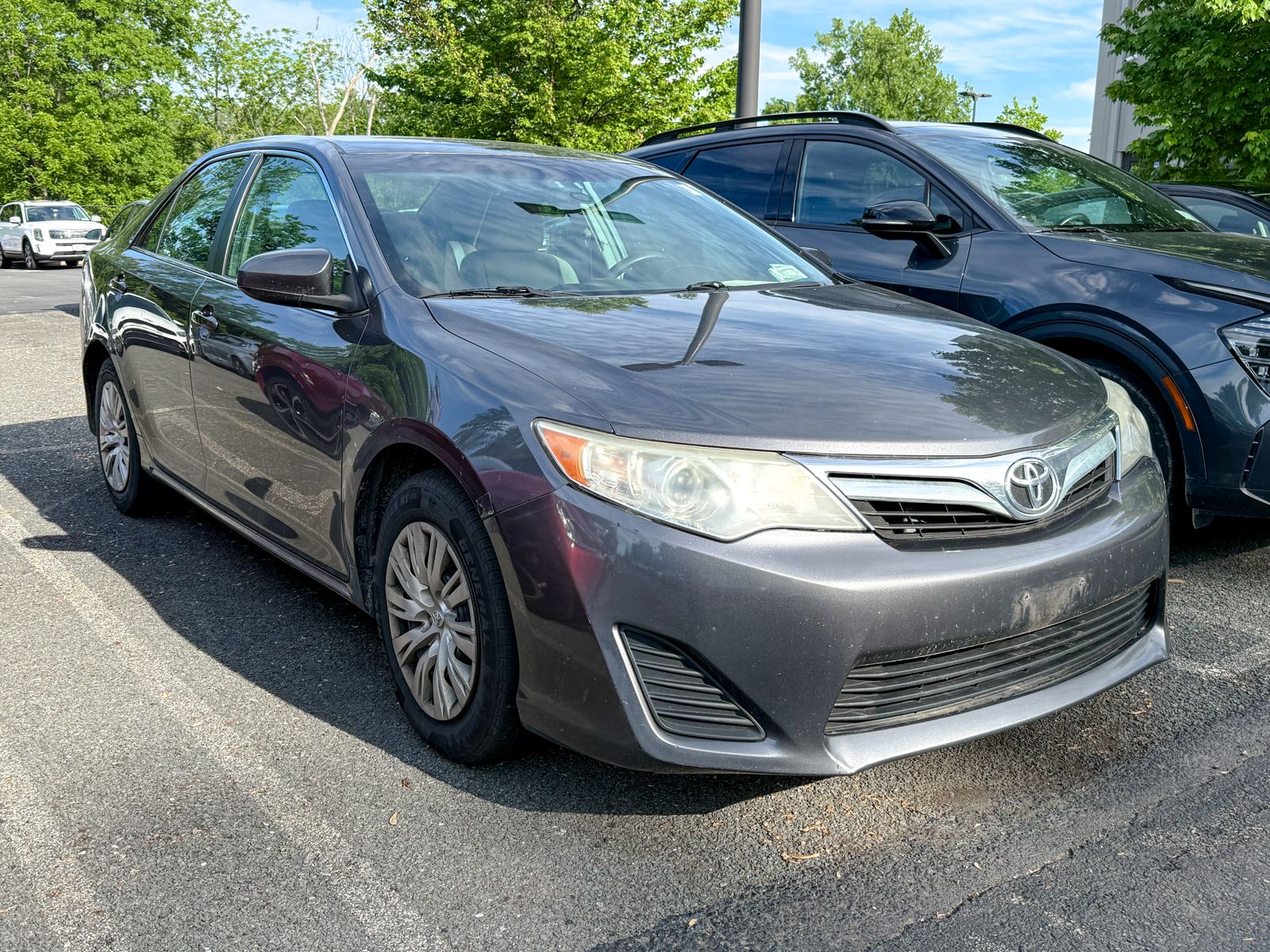 Photo view of 2013 Toyota Camry in Gray