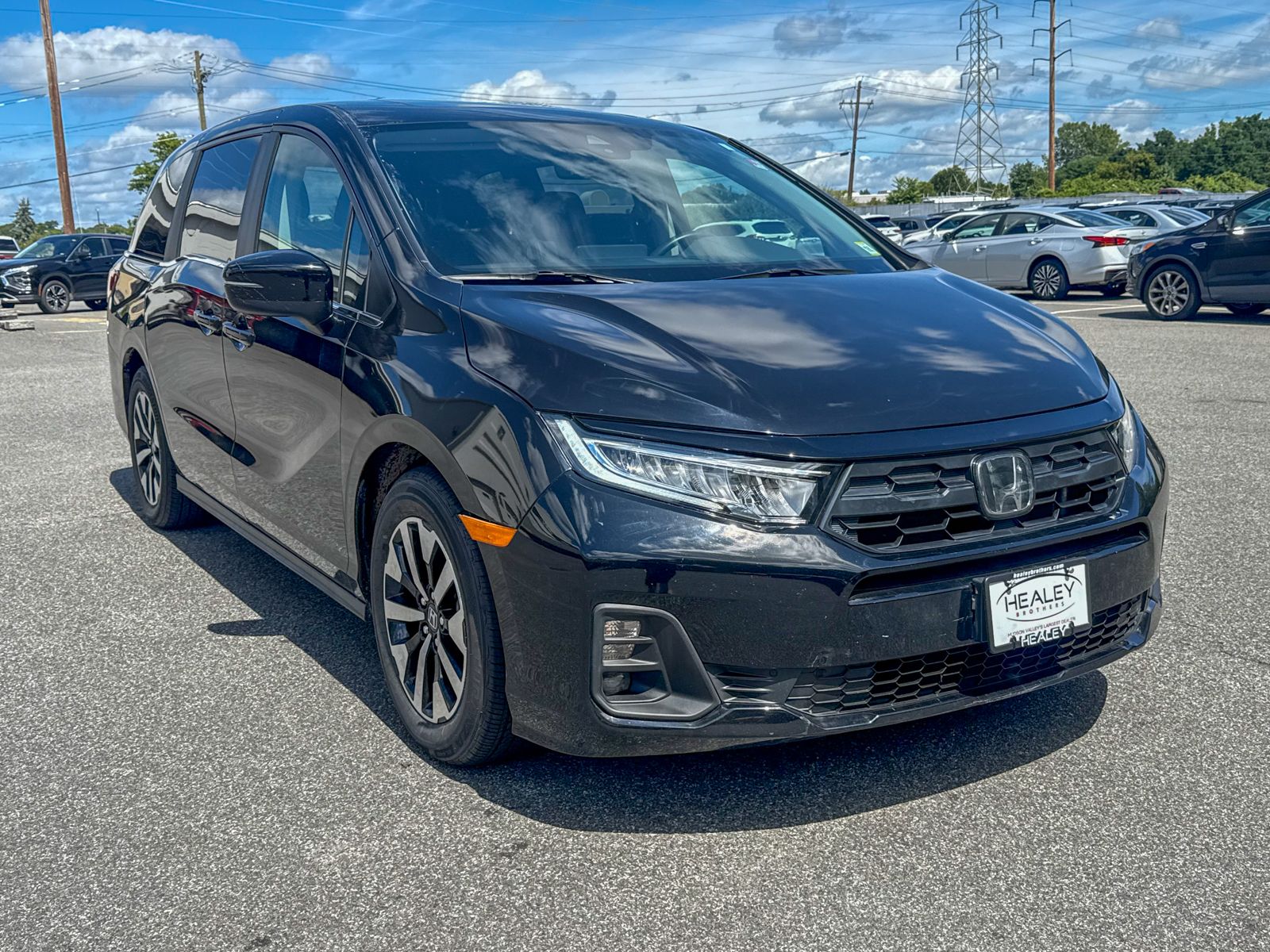 Photo view of 2025 Honda Odyssey in Black