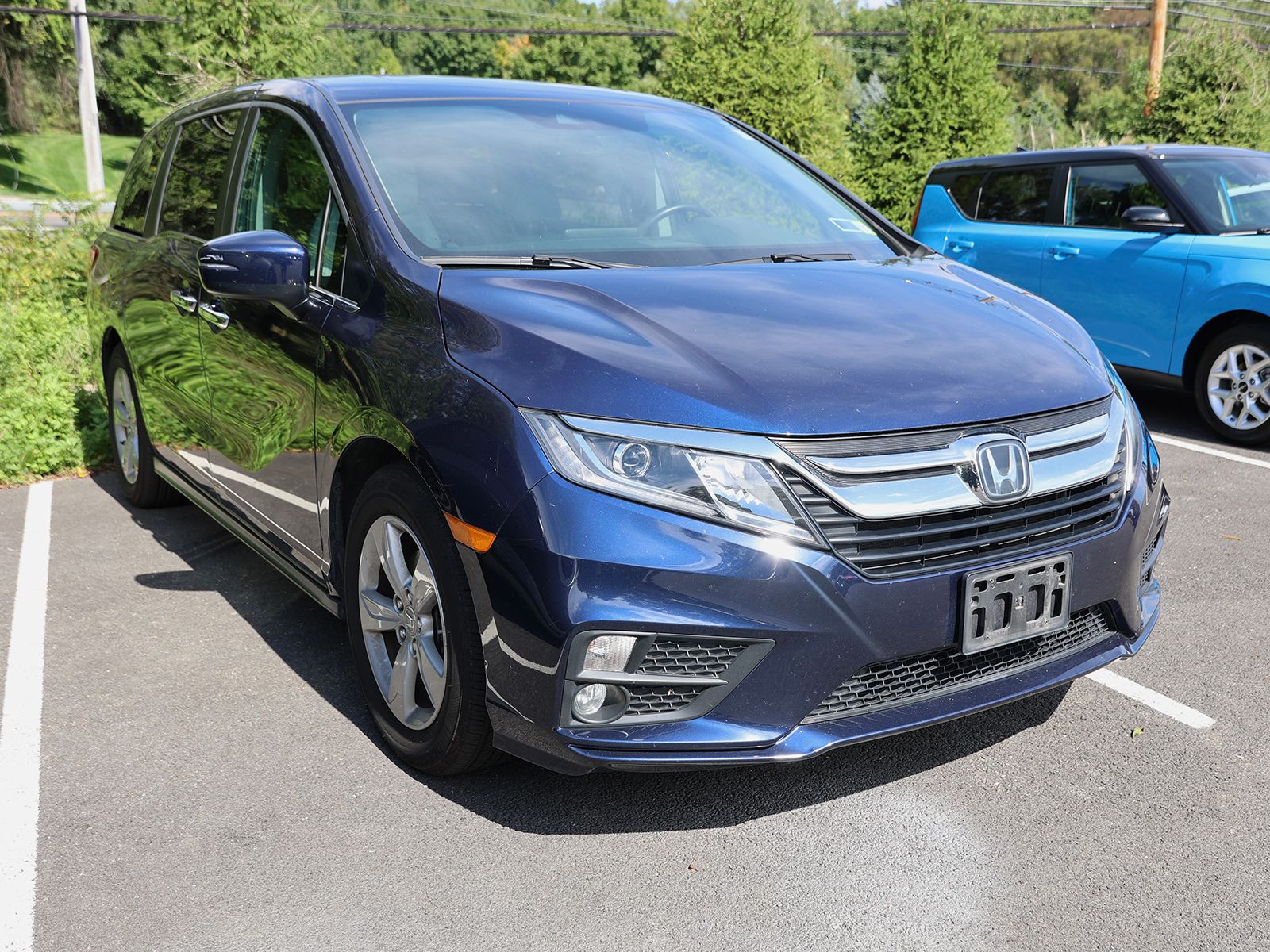 Photo view of 2020 Honda Odyssey in 