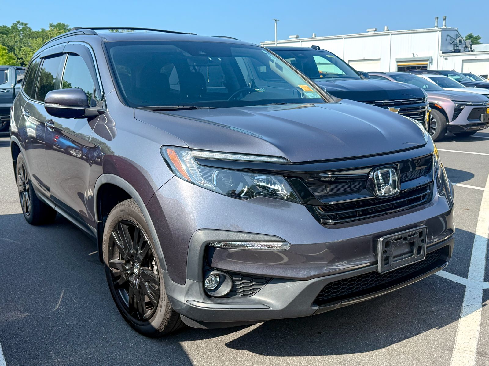 Photo view of 2021 Honda Pilot in Gray