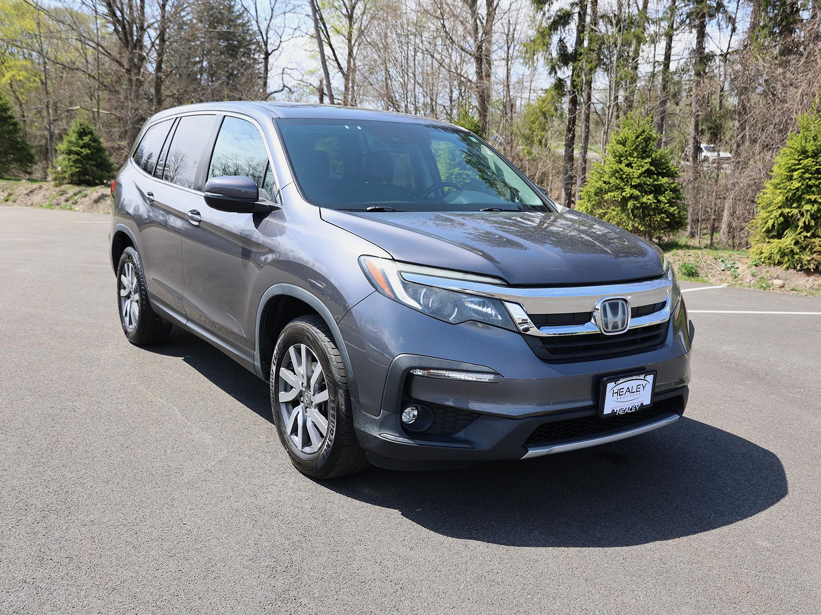 Photo view of 2019 Honda Pilot in Black