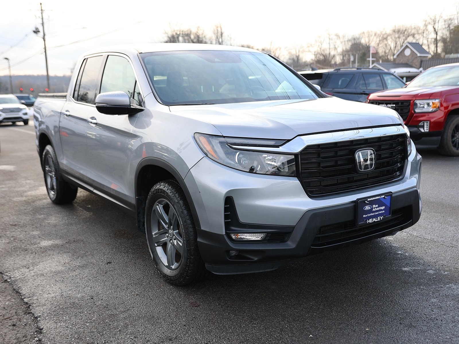 Photo view of 2022 Honda Ridgeline in Black