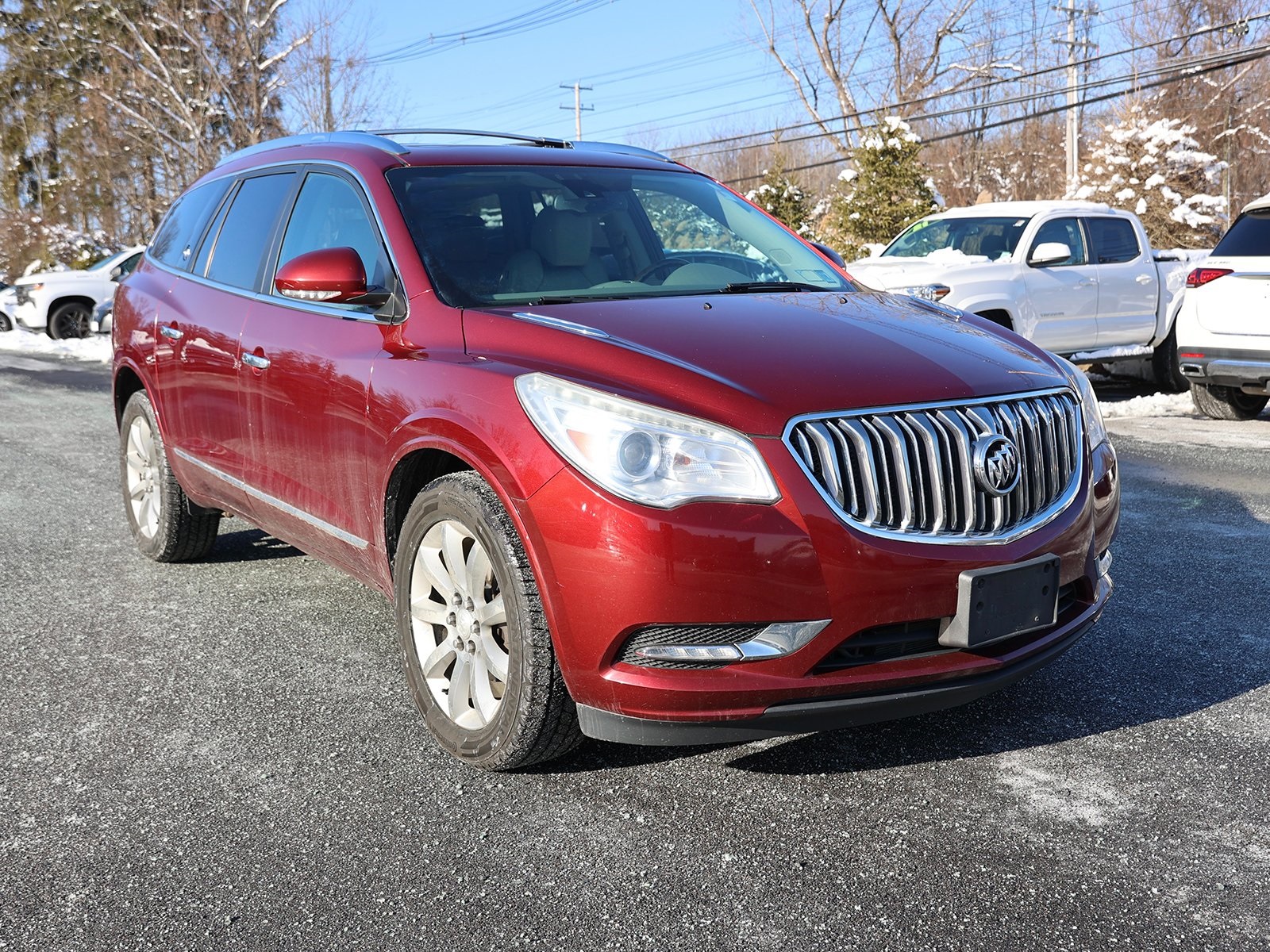 Photo view of 2015 Buick Enclave in Red