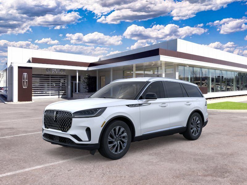 Photo view of 2026 Lincoln Aviator in White