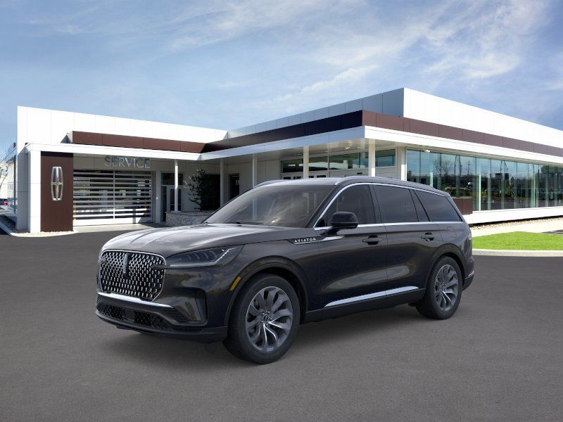 Photo view of 2026 Lincoln Aviator in Black