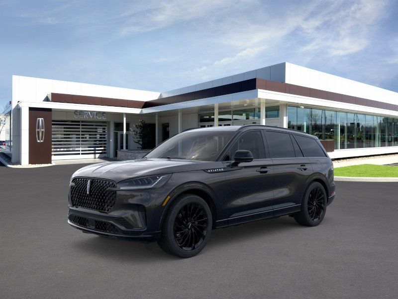 Photo view of 2026 Lincoln Aviator in Black