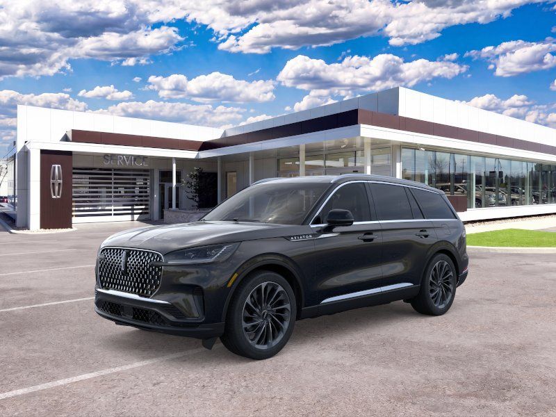 Photo view of 2026 Lincoln Aviator in Black
