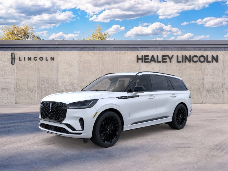 Photo view of 2026 Lincoln Aviator in White
