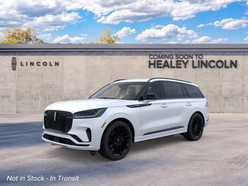 Photo view of 2026 Lincoln Aviator in White