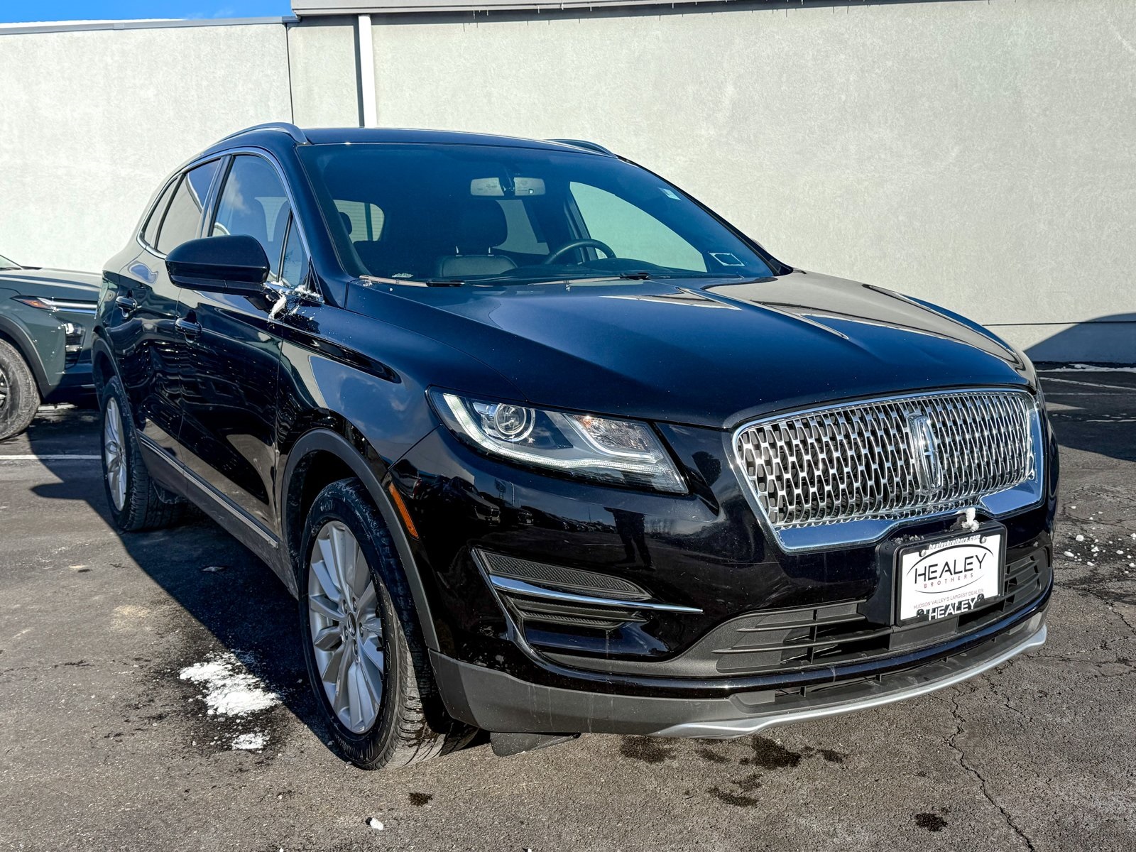 Photo view of 2019 Lincoln MKC in White