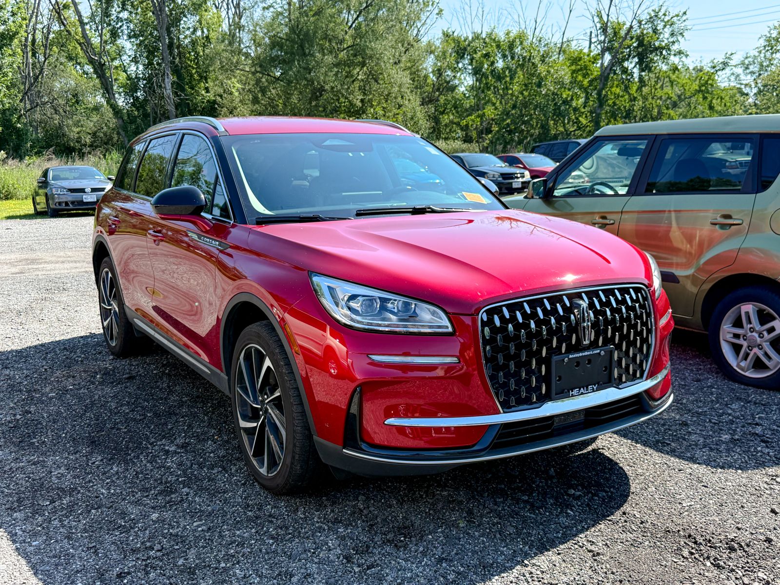 Photo view of 2023 Lincoln Corsair in Red