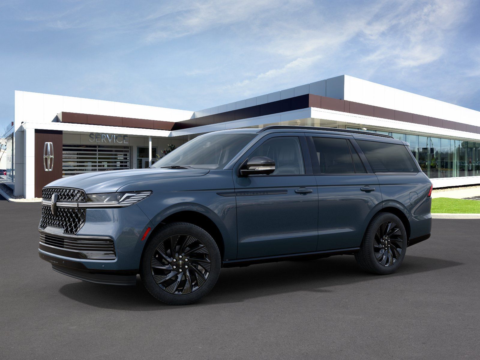Photo view of 2027 Lincoln Navigator in Blue