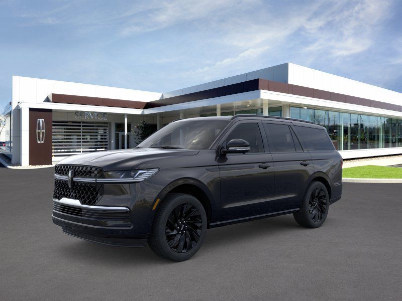 Photo view of 2026 Lincoln Navigator in Black